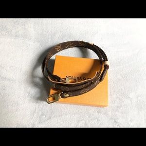 Louis Vuitton monogram adjustable strap crossbody